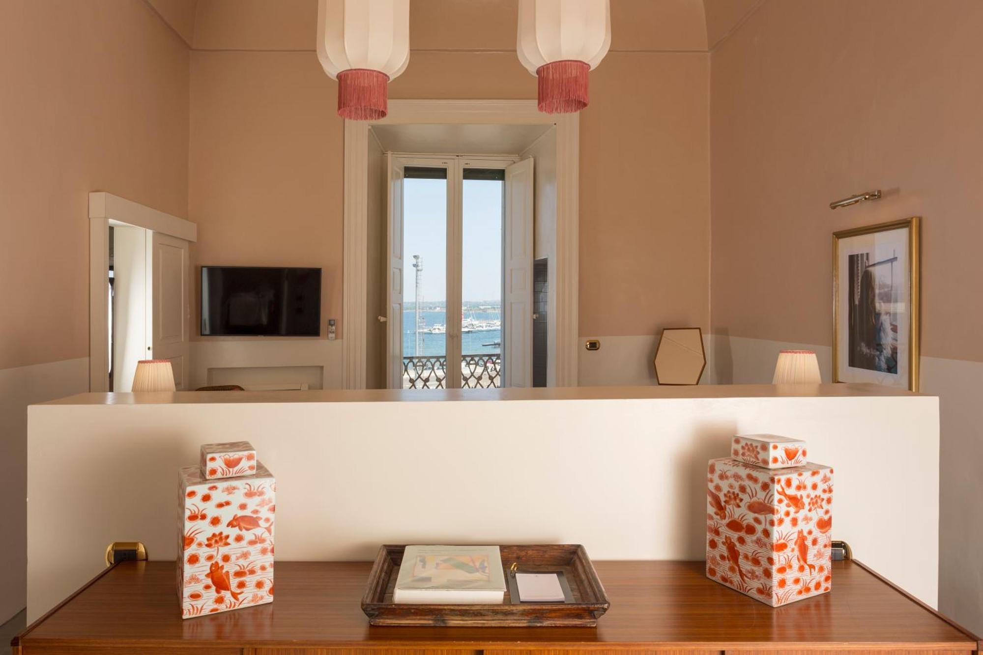 Hotel Palazzo Colombo à Gallipoli Extérieur photo